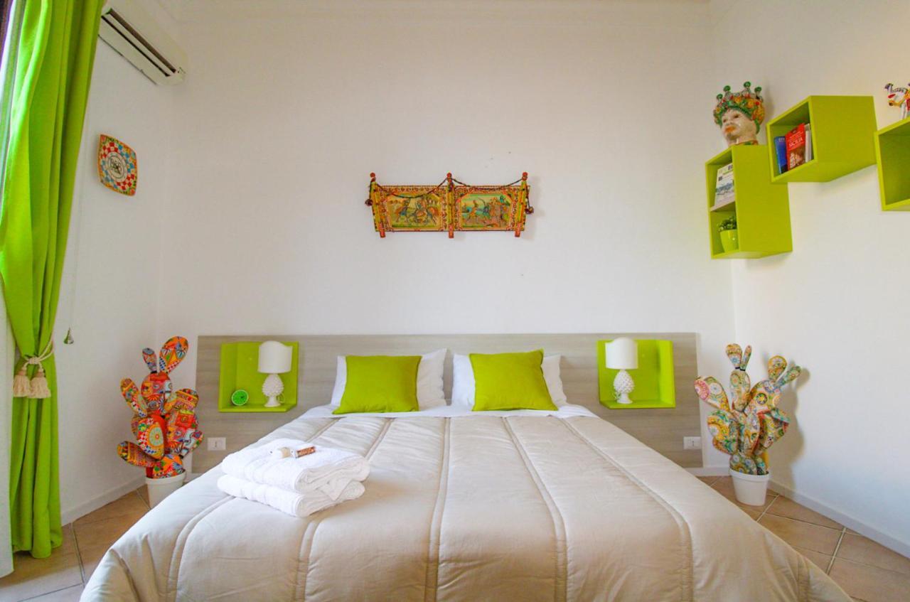 The Palace B&B And Apartments Santo Stefano di Camastra Exterior photo