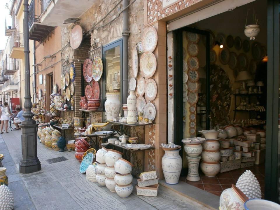 The Palace B&B And Apartments Santo Stefano di Camastra Exterior photo