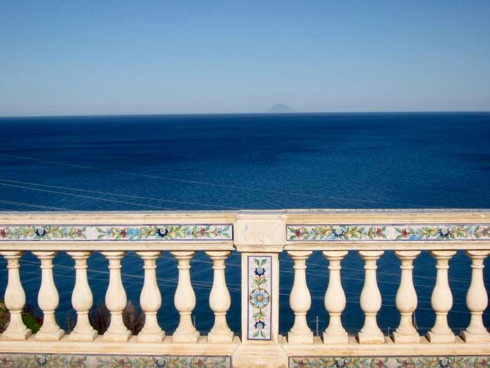 The Palace B&B And Apartments Santo Stefano di Camastra Exterior photo