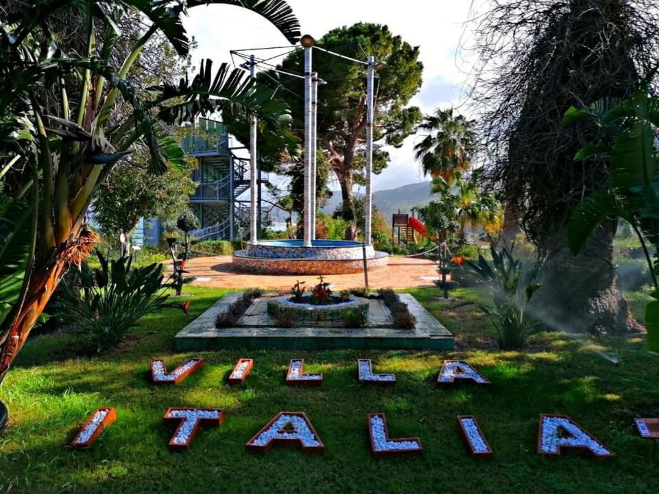 The Palace B&B And Apartments Santo Stefano di Camastra Exterior photo