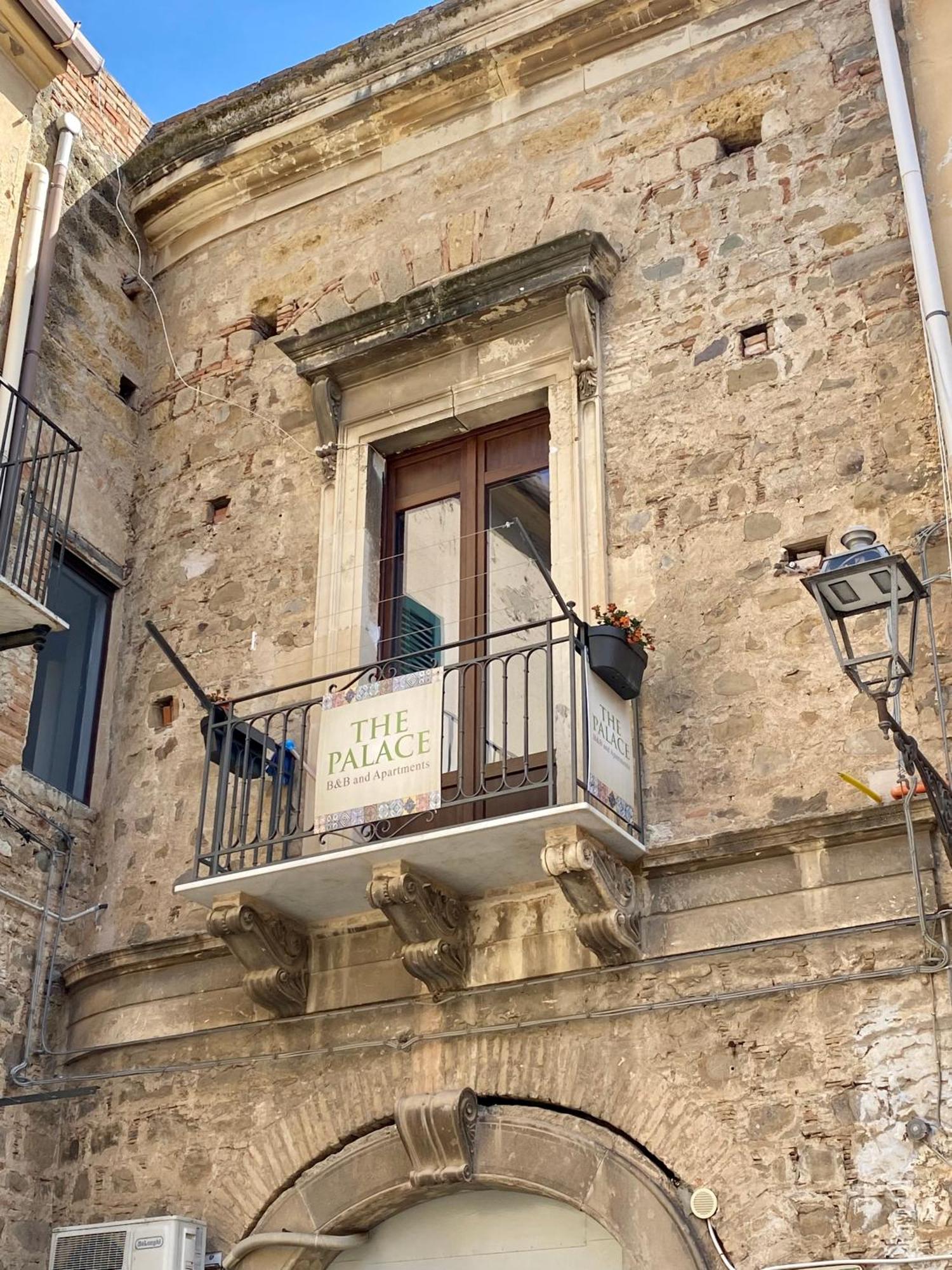 The Palace B&B And Apartments Santo Stefano di Camastra Exterior photo
