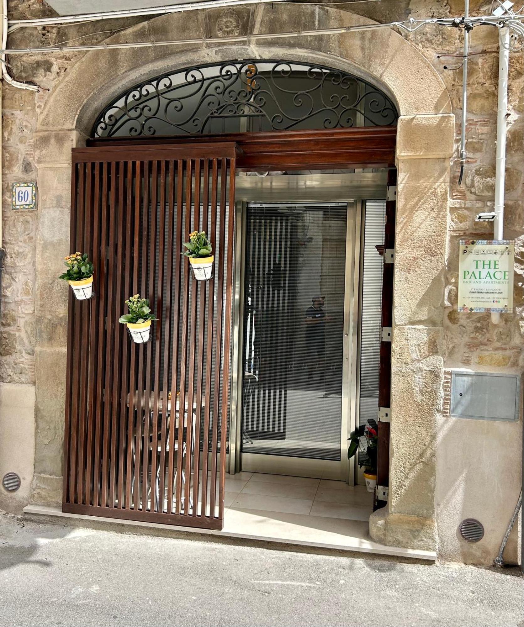 The Palace B&B And Apartments Santo Stefano di Camastra Exterior photo